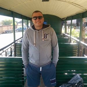 Meet your Posher, Adrian marian